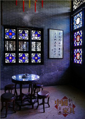 15廣州清代古跡余蔭山房里的花窗，廣味濃郁。（朱方剛 攝影）