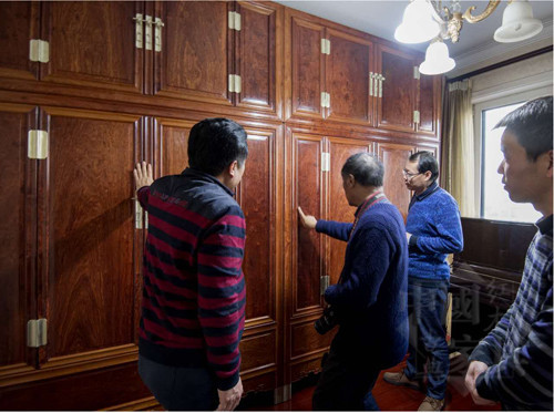 04胡德生指點頂箱柜邊框的比例