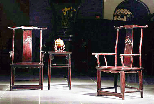 03輝煌騰達(dá)休閑椅